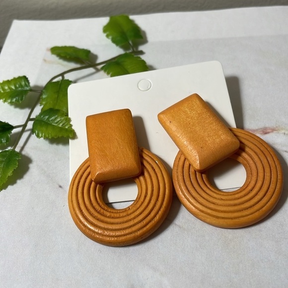 Folly Casa Tan Clara Earrings - Picture 12 of 12